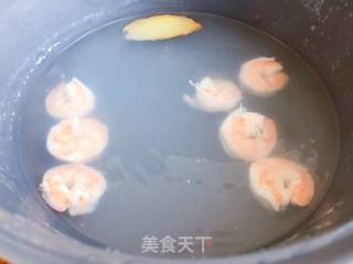 【宝宝辅食】10M+ 自制鲜虾松的做法步骤：7