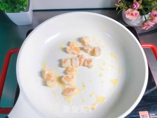 【宝宝营养餐】菠萝饭的做法步骤：9