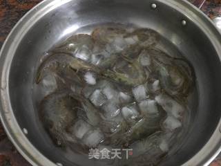 清蒸虾的做法步骤：2