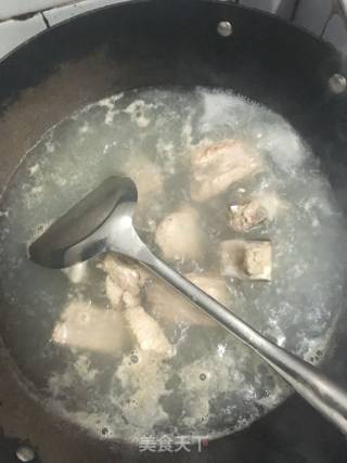 排骨鲜虾粥的做法步骤：3