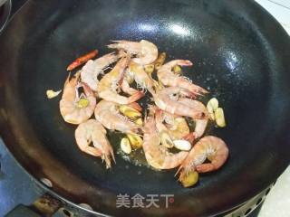 油焖虾的做法步骤：4