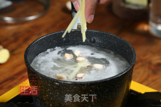 香菇虾仁粥的做法步骤：4