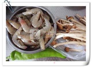 干锅茶树虾的做法步骤：1