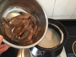 鸡汤姬松茸鲍鱼虾粥的做法步骤：13