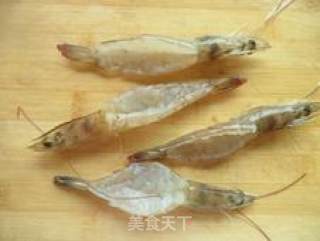 蒜蓉粉丝蒸大虾的做法步骤：1