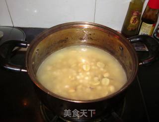 【薏米莲子鲜虾煲】过年来一勺奶香浓郁的暖身汤菜的做法步骤：4