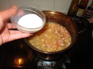 【薏米莲子鲜虾煲】过年来一勺奶香浓郁的暖身汤菜的做法步骤：6
