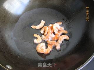 菠萝荷兰豆炒虾的做法步骤：5