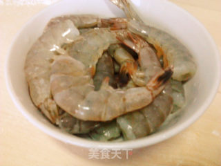 茄汁翡翠虾的做法步骤：2