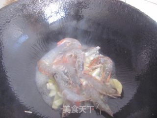 西兰花炒虾的做法步骤：4