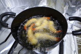日式炸大虾的做法步骤：4