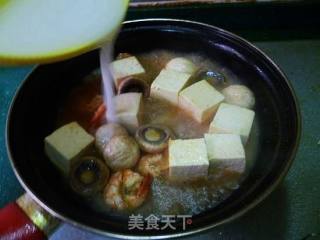 鲜菇烩豆腐的甜蜜时光的做法步骤：6