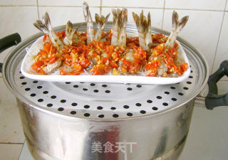 剁椒粉丝蒸虾的做法步骤：6