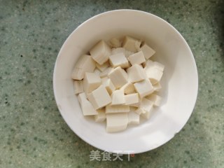 鲜美豆腐汤的做法步骤：2