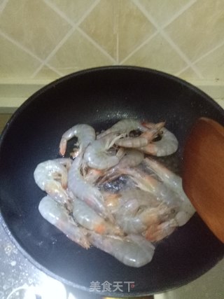 家常油焖大虾的做法步骤：2
