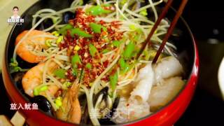 韩式辣炖海鲜汤的做法步骤：11