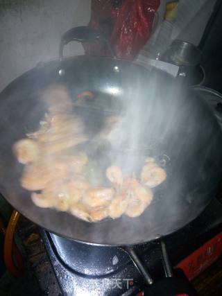 红烧虾的做法步骤：4