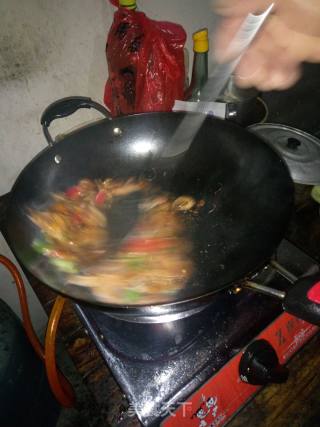 红烧虾的做法步骤：8