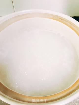清雅海鲜砂锅粥的做法步骤：3