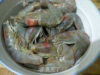 红烧大虾的做法步骤：1
