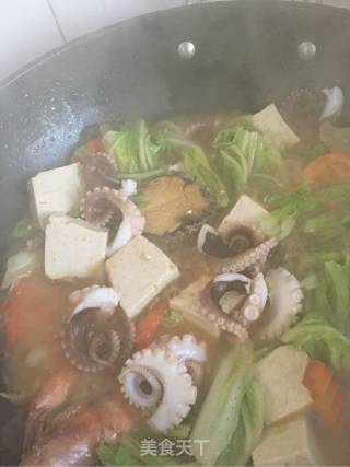 一品海鲜锅的做法步骤：19