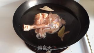 淡淡的香，浓浓的鲜——黄瓜虾仁鸡汁汤的做法步骤：1