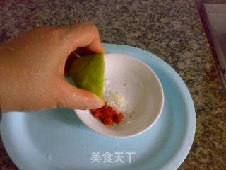 辣拌芒果虾仁的做法步骤：2