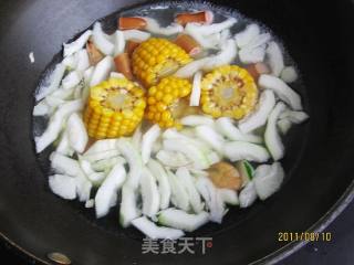 冬瓜玉米鲜虾汤的做法步骤：6