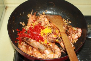 椒盐虾的做法步骤：7