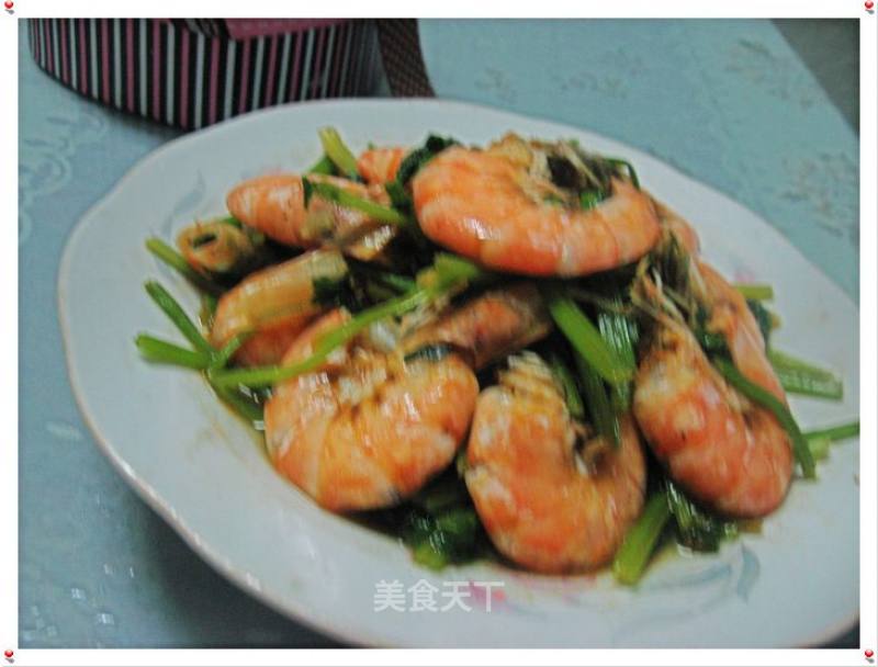 芹菜炒虾的做法