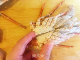 芝士黄油双味大龙虾的做法步骤：8
