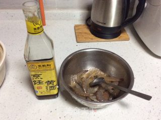 椒盐干锅虾的做法步骤：3
