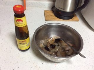 椒盐干锅虾的做法步骤：5