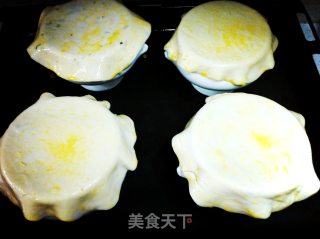 酥皮奶油蘑菇汤的做法步骤：3
