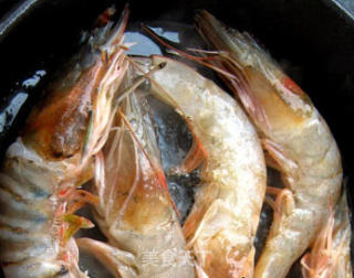 香蒜干锅虾的做法步骤：2