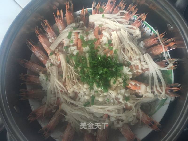 蒜蓉粉丝金针菇大虾的做法