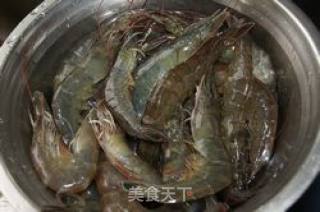 【粤菜】白灼对虾的做法步骤：1