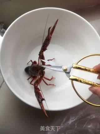 红烧龙虾的做法步骤：2