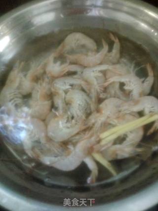 水煮虾的做法步骤：2
