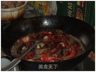 香辣小龙虾(正宗十三香龙虾制作方法)的做法步骤：6