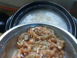 【广东】鲜虾鸡肉砂锅粥的做法步骤：7