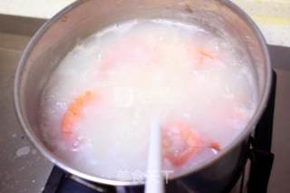 生滚鲜虾粥的做法步骤：3