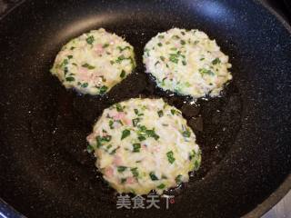 韭菜火腿米饭饼的做法步骤：8