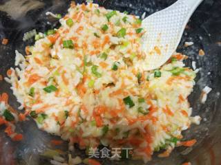 胡萝卜鸡蛋米饭饼的做法步骤：3