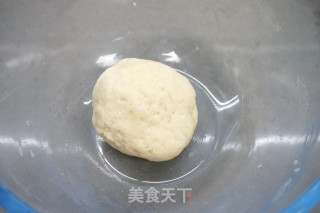胡萝卜虾皮烫面蒸饺的做法步骤：2
