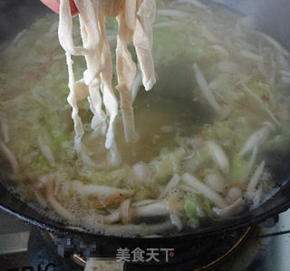 蘑菇白菜面汤的做法步骤：7
