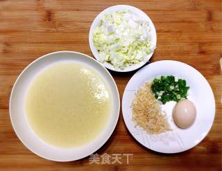养身小米菜粥的做法步骤：1
