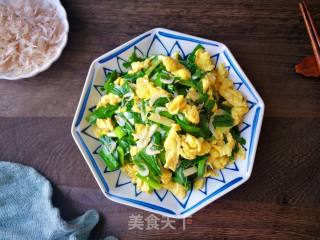 虾皮韭菜炒鸡蛋的做法步骤：9