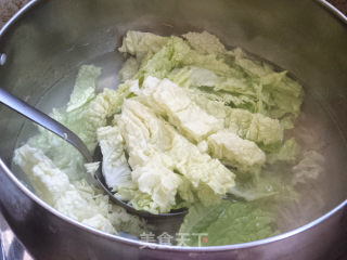 【天津】白菜虾皮汤的做法步骤：5