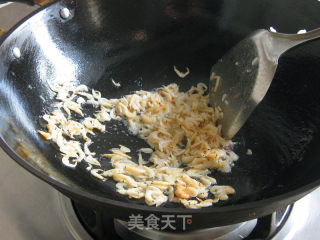 白菜虾皮炒鸡蛋的做法步骤：4